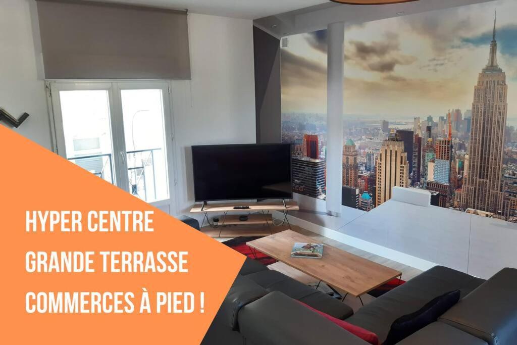 Appartement Renove Le New-York En Centre Ville - Terrasse Et Parking - Non Climatise La Roche-Chalais Exteriör bild