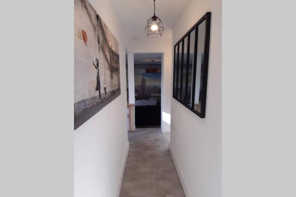 Appartement Renove Le New-York En Centre Ville - Terrasse Et Parking - Non Climatise La Roche-Chalais Exteriör bild